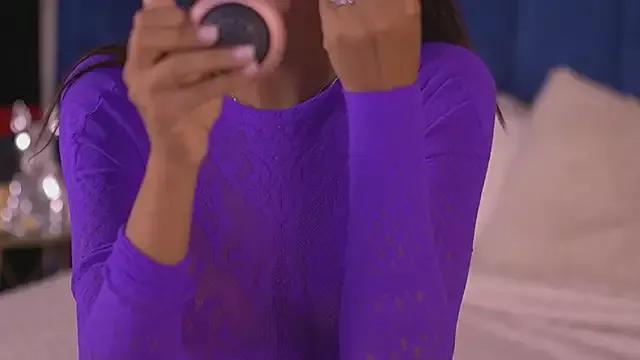 MarisaDevone from StripChat is Freechat