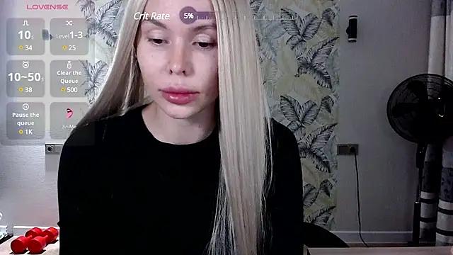 Marmalade_Fox from StripChat
