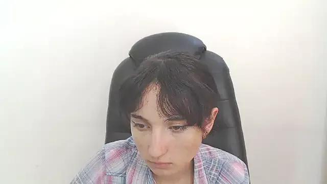 Marri-Stella from StripChat is Freechat