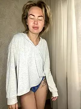 MartaLuna_ from StripChat is Freechat