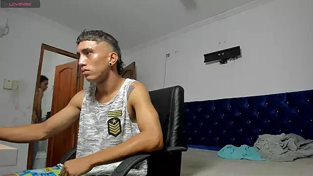 martin_elias from StripChat is Freechat