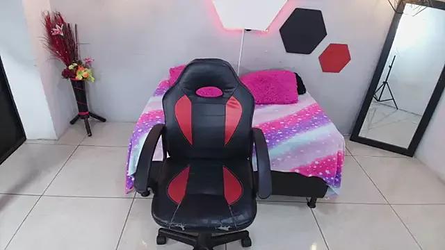 Check out our webcam shows gallery and message on a personal level with our sweet squirt cams hosts, showing off their natural physiques and sex toys.