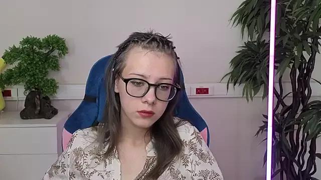 MaryBrooks from StripChat is Freechat