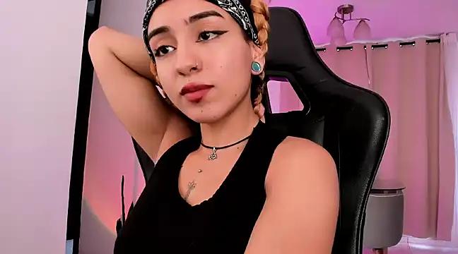 Check out our webcam shows gallery and message on a personal level with our sweet squirt cams hosts, showing off their natural physiques and sex toys.