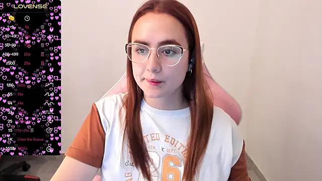 Check out our webcam shows gallery and message on a personal level with our sweet squirt cams hosts, showing off their natural physiques and sex toys.