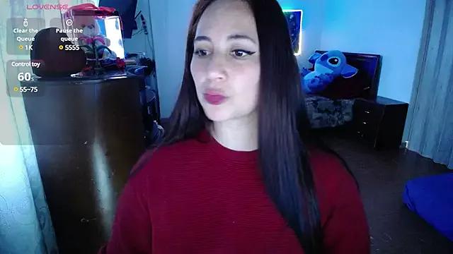Check out our webcam shows gallery and message on a personal level with our sweet squirt cams hosts, showing off their natural physiques and sex toys.