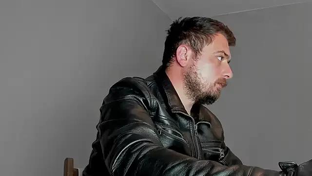 Master_Mark_Wayne from StripChat is Freechat