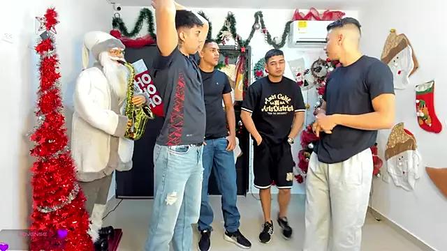 Masters_sexx from StripChat is Freechat