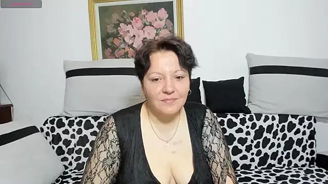 MayaBlowsYou from StripChat is Freechat