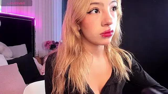 Check out our webcam shows gallery and message on a personal level with our sweet squirt cams hosts, showing off their natural physiques and sex toys.
