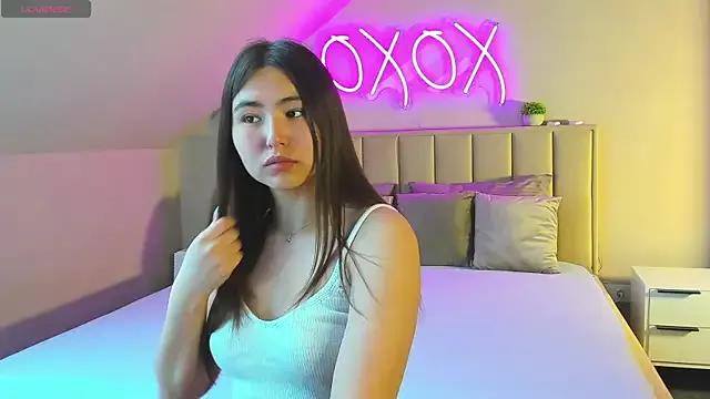 Check out our webcam shows gallery and message on a personal level with our sweet squirt cams hosts, showing off their natural physiques and sex toys.
