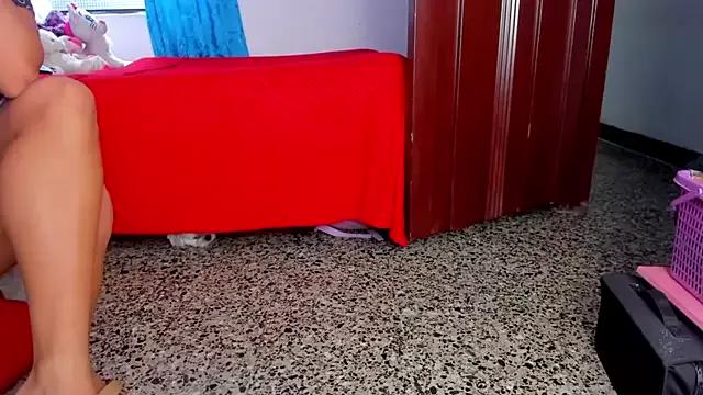 Check out our webcam shows gallery and message on a personal level with our sweet squirt cams hosts, showing off their natural physiques and sex toys.