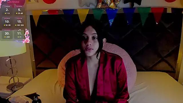 Check out our webcam shows gallery and message on a personal level with our sweet squirt cams hosts, showing off their natural physiques and sex toys.