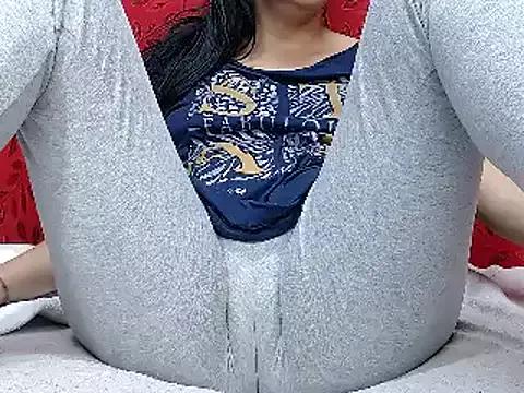 MELANIE_SEX69 from StripChat is Freechat