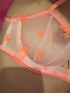 MelanieVictoria2 from StripChat is Freechat