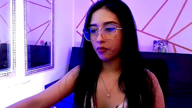 melissa__dolce from StripChat is Freechat