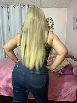 Melissa_Bianco from StripChat is Freechat