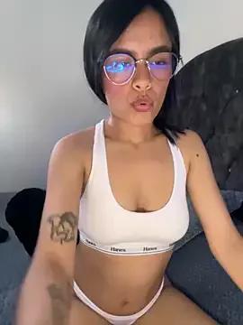Melissa_coch from StripChat is Freechat
