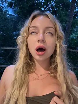Check out our webcam shows gallery and message on a personal level with our sweet squirt cams hosts, showing off their natural physiques and sex toys.