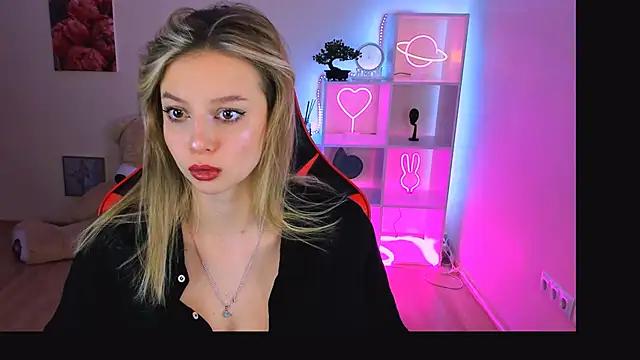 Check out our webcam shows gallery and message on a personal level with our sweet squirt cams hosts, showing off their natural physiques and sex toys.