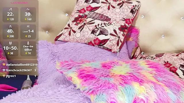 Check out our webcam shows gallery and message on a personal level with our sweet squirt cams hosts, showing off their natural physiques and sex toys.