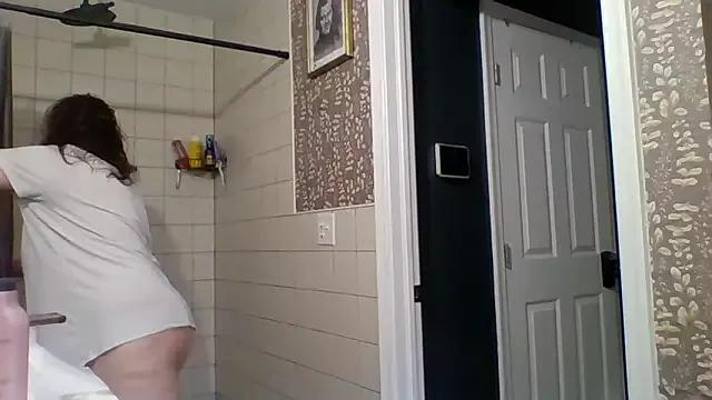 Check out our webcam shows gallery and message on a personal level with our sweet squirt cams hosts, showing off their natural physiques and sex toys.