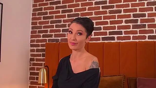 Mellisandre from StripChat is Freechat