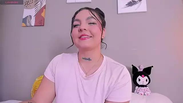 Check out our webcam shows gallery and message on a personal level with our sweet squirt cams hosts, showing off their natural physiques and sex toys.