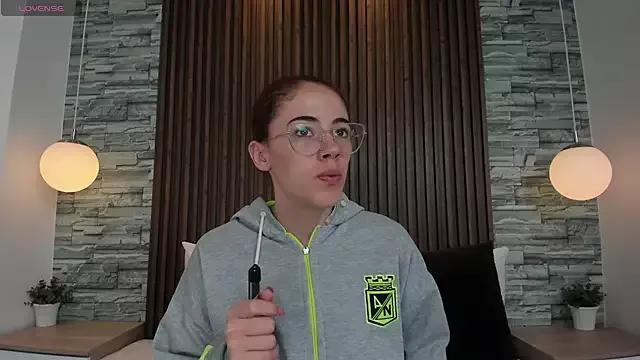 melodyvega0591 from StripChat is Freechat