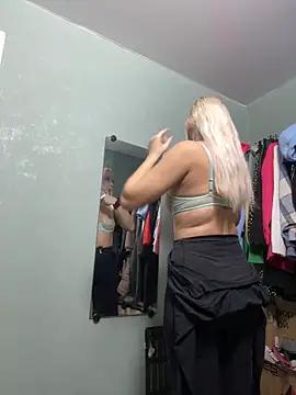 Check out our webcam shows gallery and message on a personal level with our sweet squirt cams hosts, showing off their natural physiques and sex toys.