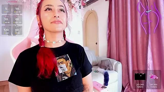 Mia-Bloom from StripChat is Freechat