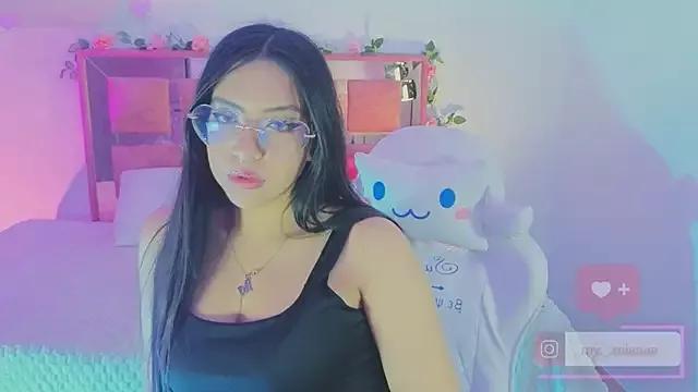 Check out our webcam shows gallery and message on a personal level with our sweet squirt cams hosts, showing off their natural physiques and sex toys.
