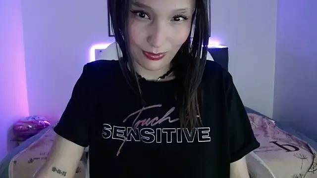 Check out our webcam shows gallery and message on a personal level with our sweet squirt cams hosts, showing off their natural physiques and sex toys.