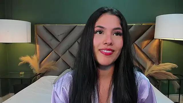 Mia_Elowen from StripChat is Freechat