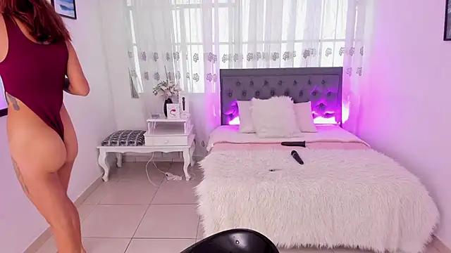 Check out our webcam shows gallery and message on a personal level with our sweet squirt cams hosts, showing off their natural physiques and sex toys.
