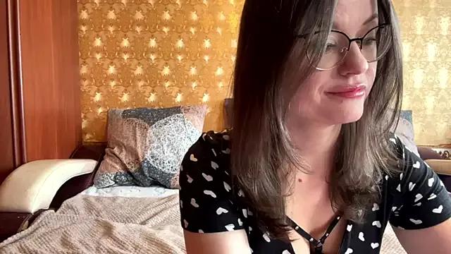 mia_shine_bright_wow from StripChat is Freechat