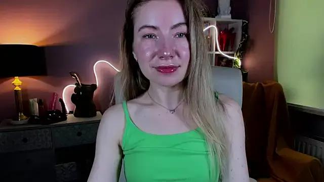 Mia_Tasty from StripChat is Freechat