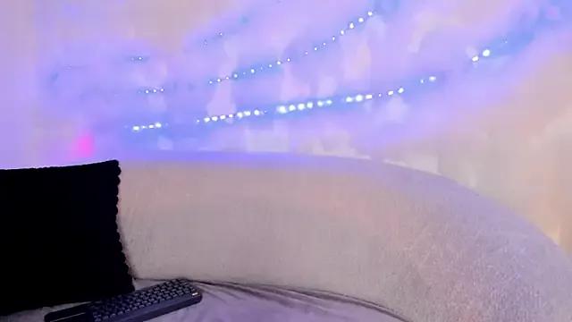 Mia_Whitmore from StripChat is Freechat