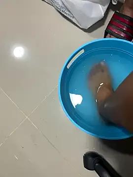 Miagomezx from StripChat is Freechat