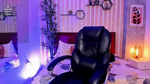 miah_connor from StripChat is Freechat
