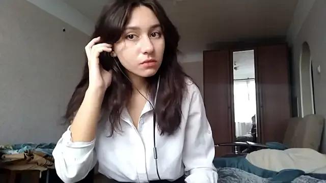 MiaLovelyOne from StripChat is Freechat