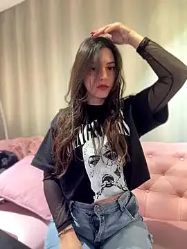 MiaLune_Pink from StripChat is Freechat