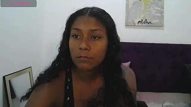 MiaSexybOObs from StripChat is Freechat