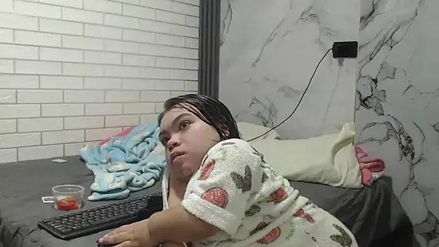 Michelle_Brooks from StripChat is Freechat
