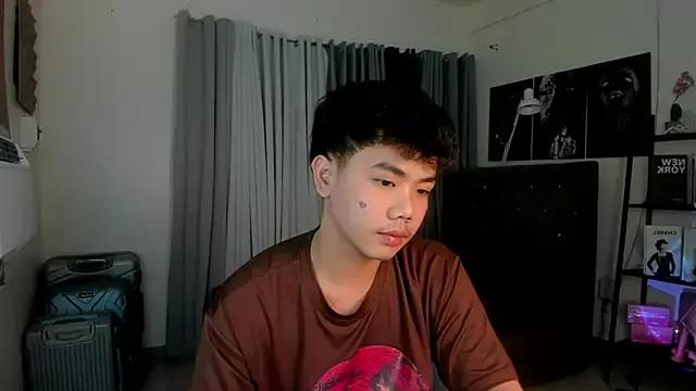 mightyhotcock from StripChat is Freechat