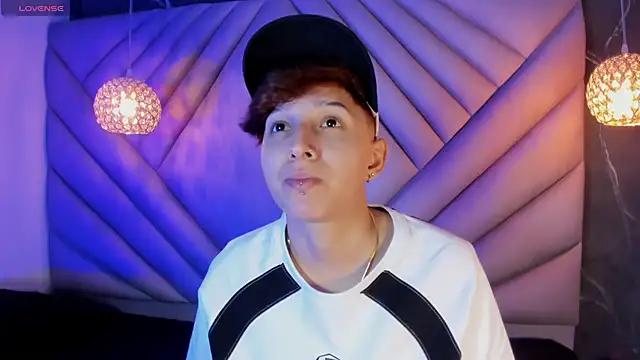 MikeFonse_ from StripChat is Freechat