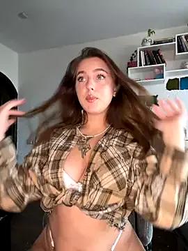 MikssMolly from StripChat is Freechat