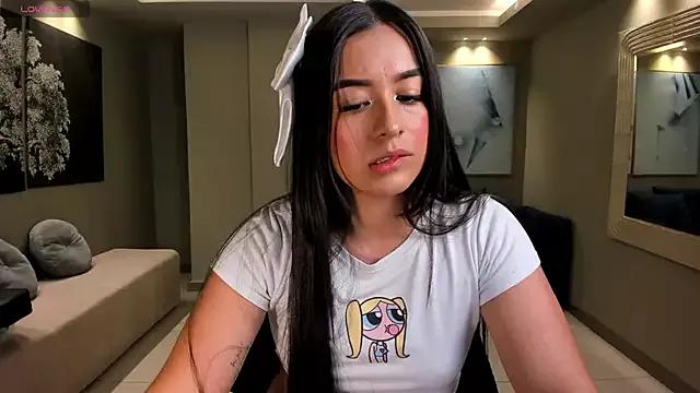 Check out our webcam shows gallery and message on a personal level with our sweet squirt cams hosts, showing off their natural physiques and sex toys.