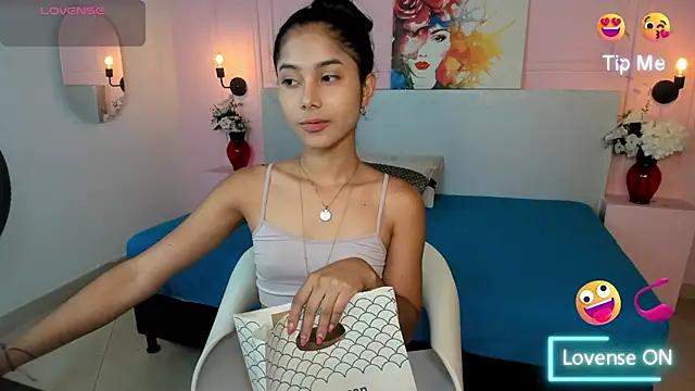 Check out our webcam shows gallery and message on a personal level with our sweet squirt cams hosts, showing off their natural physiques and sex toys.