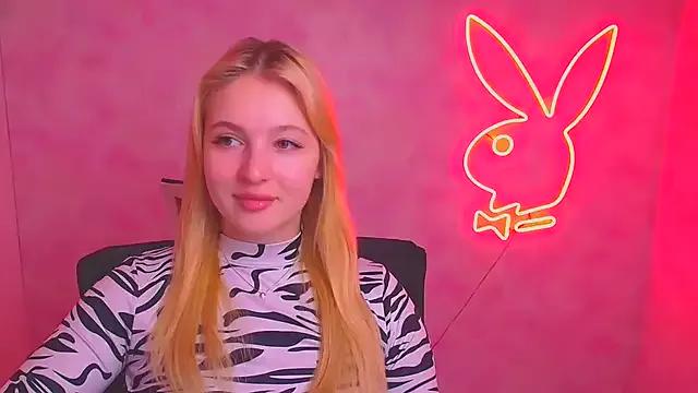 Milka_kiss_ from StripChat is Freechat